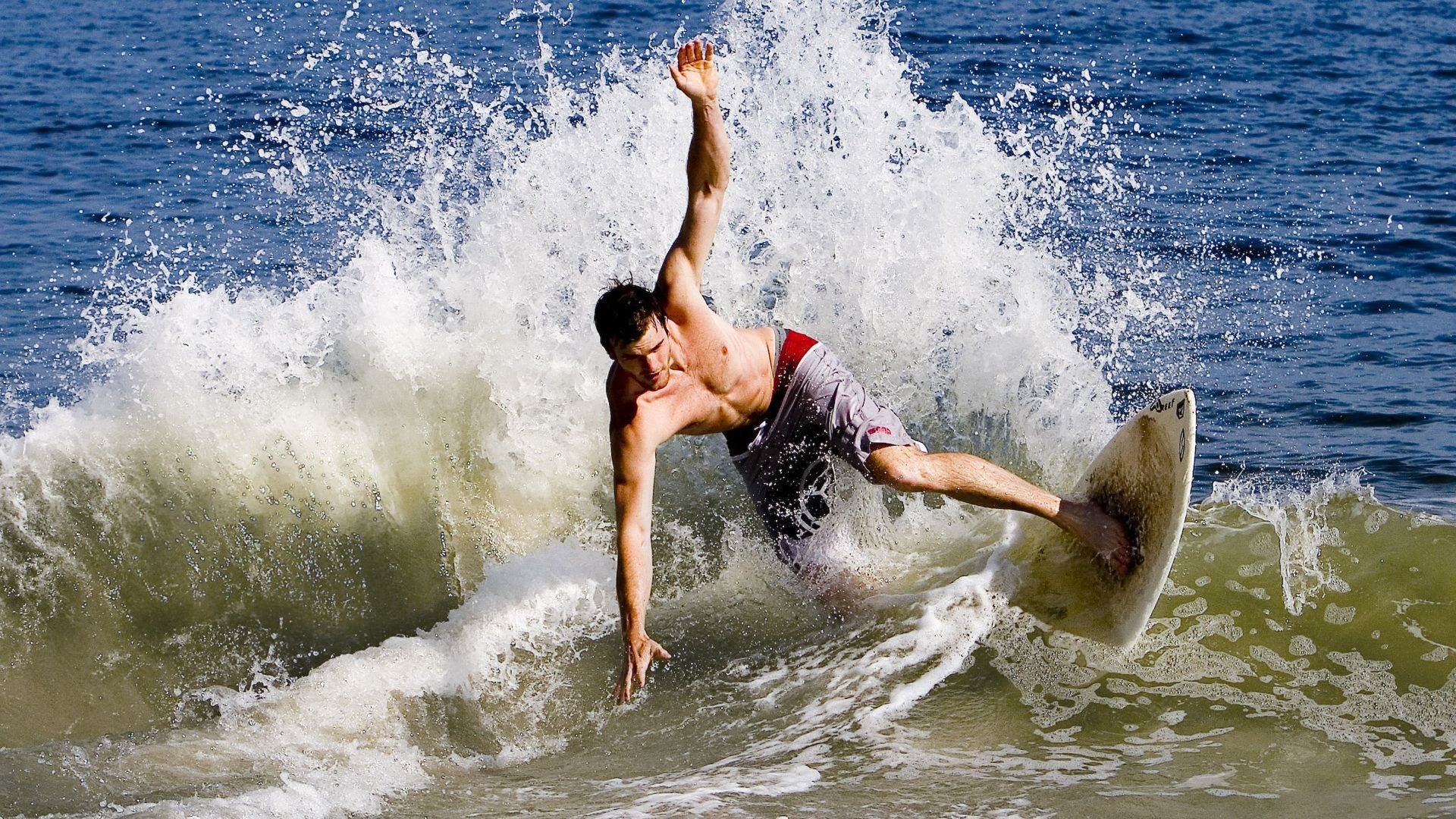 塞尔维亚意外输球 创欧预赛糟糕开局，塞尔维亚进欧洲杯了吗